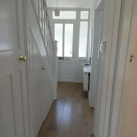 Filton House By Cliftonvalley Bristol