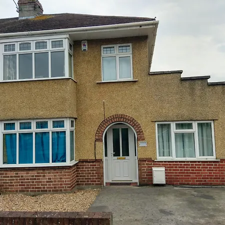 Filton House By Cliftonvalley Bristol