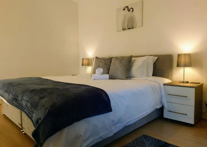 Filton House By Cliftonvalley Bristol