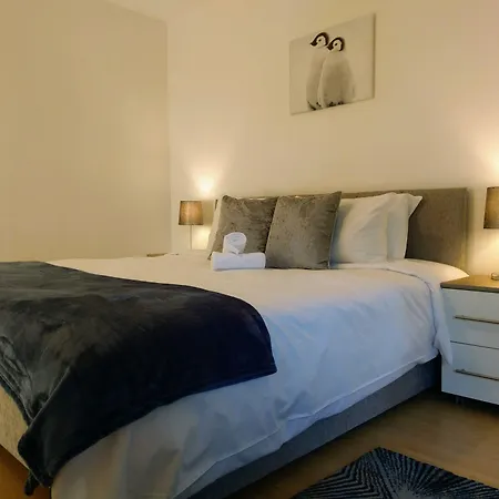 Filton House By Cliftonvalley Bristol